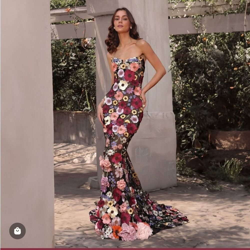 NWOT BRONX AND BANCO Jasmine Multi Floral Strapless Gown